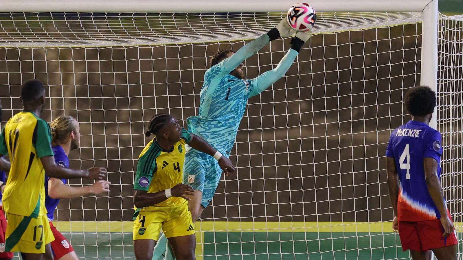 谓星光熠熠 谓星光熠熠